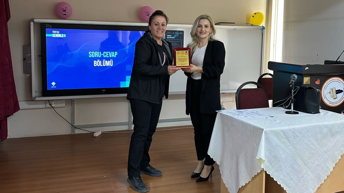 KARİYER GÜNLERİ VE TÜBİTAK BİLİM SÖYLEŞİSİ